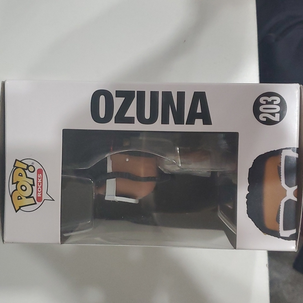 Funko PoP! Rocks - Picture 2 of 5
